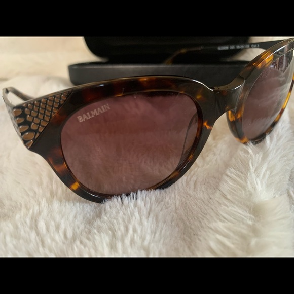 Balmain cat eye sunglasses - Picture 7 of 8